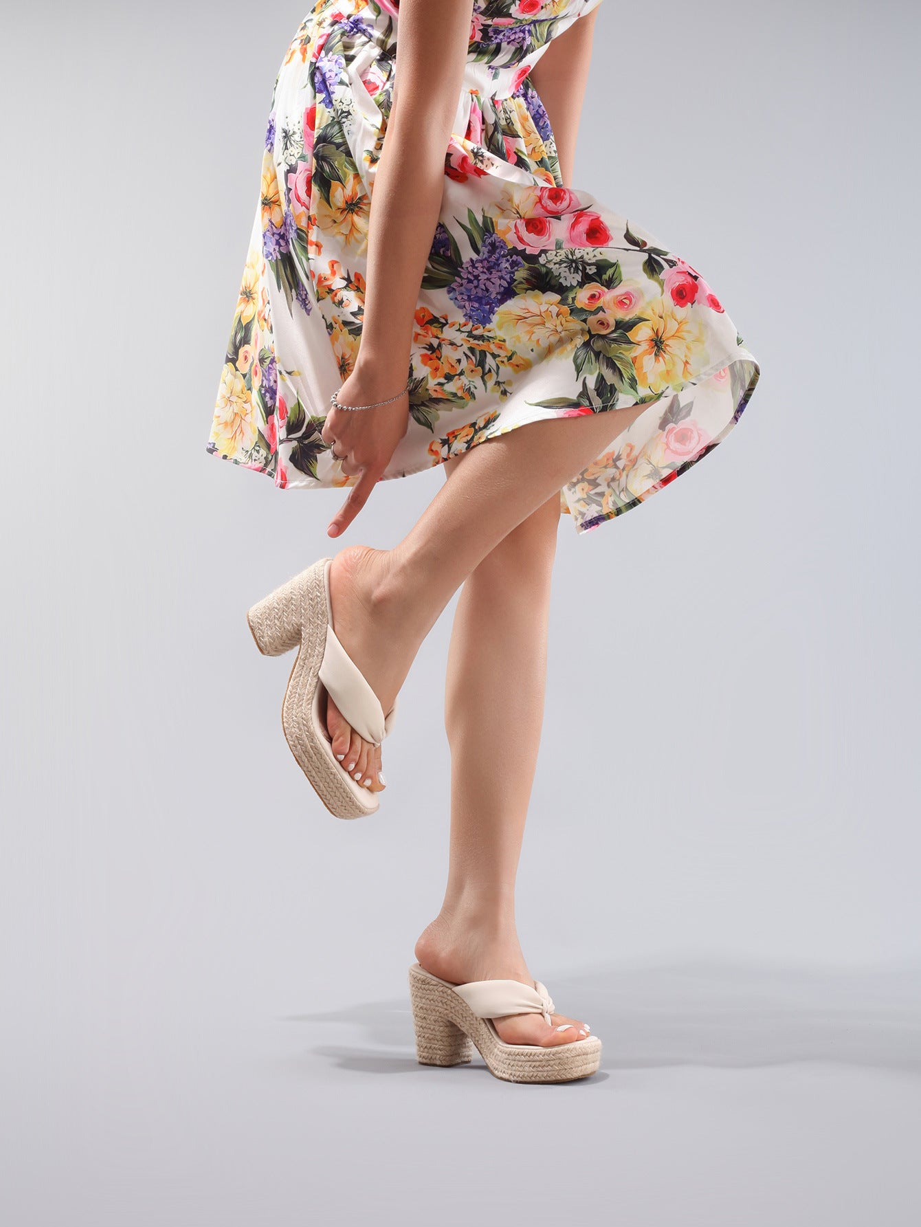 Melba Lane – Padded Thong Platform Wedge Sandals, fabric detail, AU women's sizes